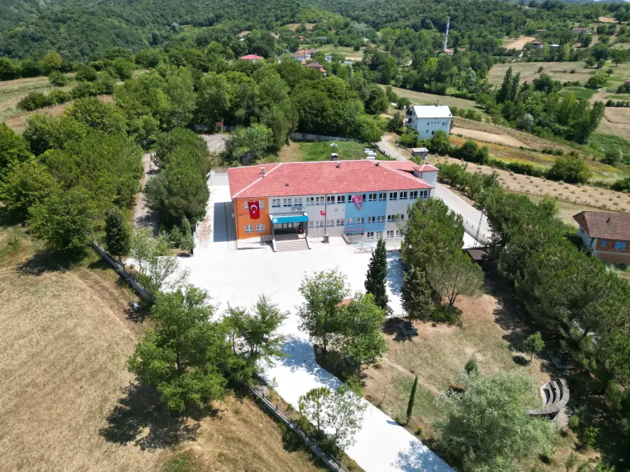 Sütlüce İlkokulu — görsel 1